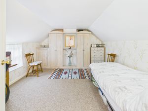 Bedroom- click for photo gallery